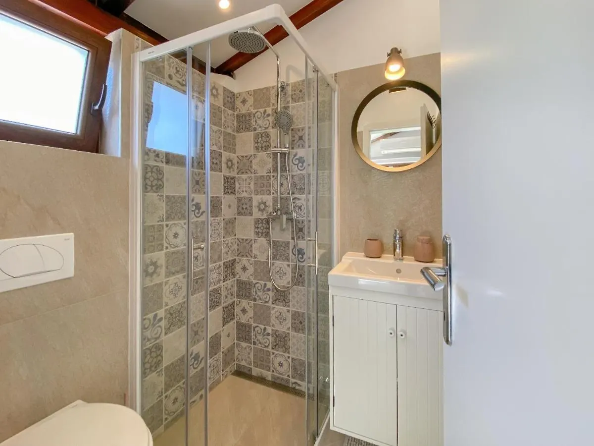 Doris A2 Apartment Novigrad
